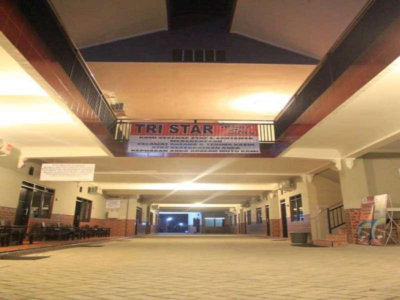 Tri Star Homestay Madiun Ngoại thất bức ảnh